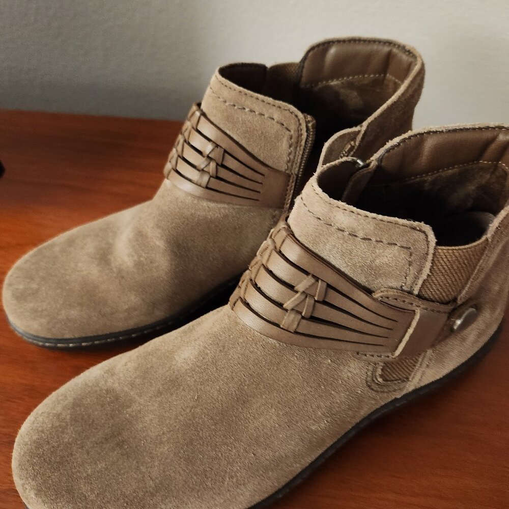 Womens Synal Suede Harness Boots by Earth size 11M